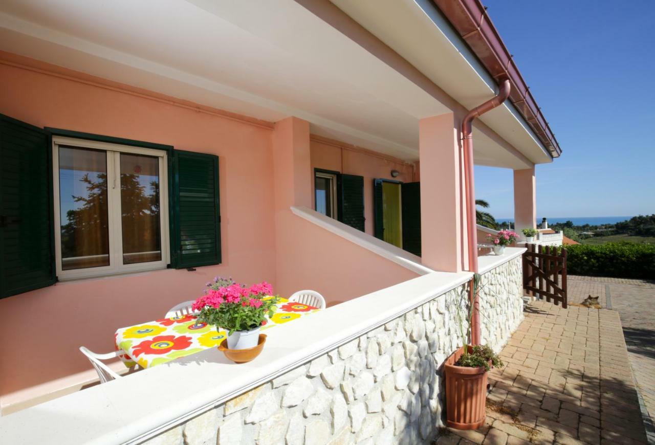 Villa Hibiscus Vieste Extérieur photo